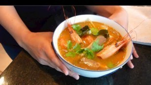 'Tom Yum Goong Recipe ต้มยำกุ้ง - Hot Thai Kitchen!'