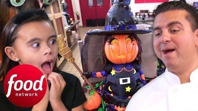 'Buddy Makes A Halloween Themed Cake With A Candy Apple Filling For Bella And Carlo | Cake Boss'