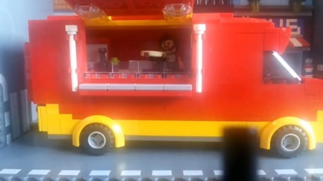 'Lego Food Truck (stop Motion Film)'