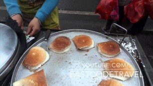 'Chinese old style pancake Wuhan street food'