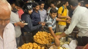 'Crazy Rush For Puri Subji | Speedy Guy Serving Food To Crowd | Indian Street Food'