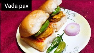 'Vada Pav Recipe l Street Food Special | Mumbai Vada Pav Recipe l Delicious Food | #cookwithpunam'