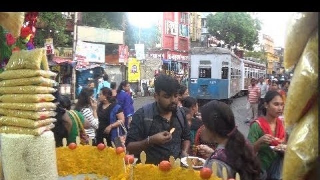 'Mouthwatering Masala Puri Chaat, Papri Chaat, Ghugni Chaat Of Kolkata  | Street Food Of India Veg'