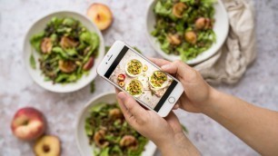 'How to shoot FOOD PHOTOGRAPHY on your SMARTPHONE!'