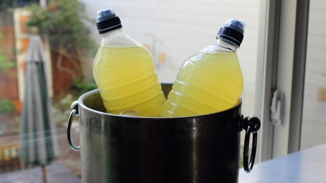 'Make Your Own Sports Drink!  How to Make \"Greaterade\" - Homemade Sports Drink Recipe'