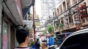 'QUICK FOOD TRIP IN BINONDO!'