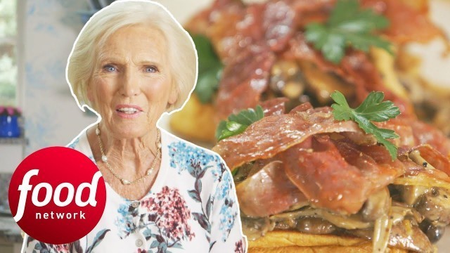 'Mary Berry Shows How To Best Use Mushrooms To Cook Rustic Lunches | Mary Berry\'s Absolute Favourites'