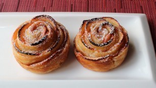 'Baked Apple Roses - How to Make a Rose-Shaped Apple Tart'