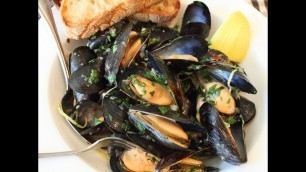 'Drunken Mussels Recipe - Mussels Steamed in a Garlic, Lemon & Wine Broth'