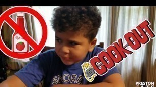 'Preston Eats: Cook Out Hot Dog'
